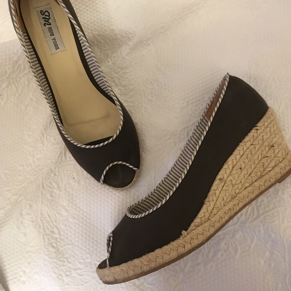 SM New York Shoes - Retro Vintage Canvas Stripe Espadrille Wedges Sz 9